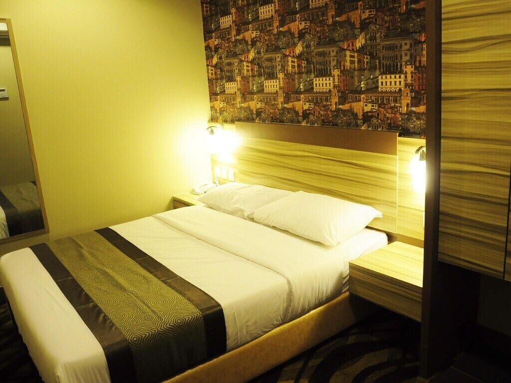 Deluxe Room | Seterika/papan seterika, Wi-fi percuma, cadar katil 