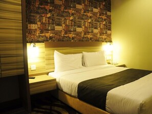 Deluxe Room | Iron/ironing board, free WiFi, bed sheets - Victory City Hotel Crystal Bay (Johor Darul Ta'zim)