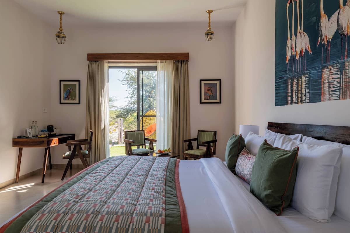 Kamar, pemandangan kebun | Brankas, meja kerja, dan Wi-Fi gratis