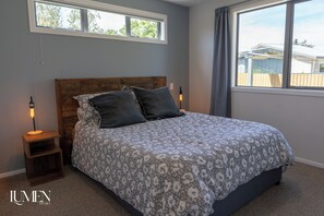 Free WiFi, bed sheets, wheelchair access