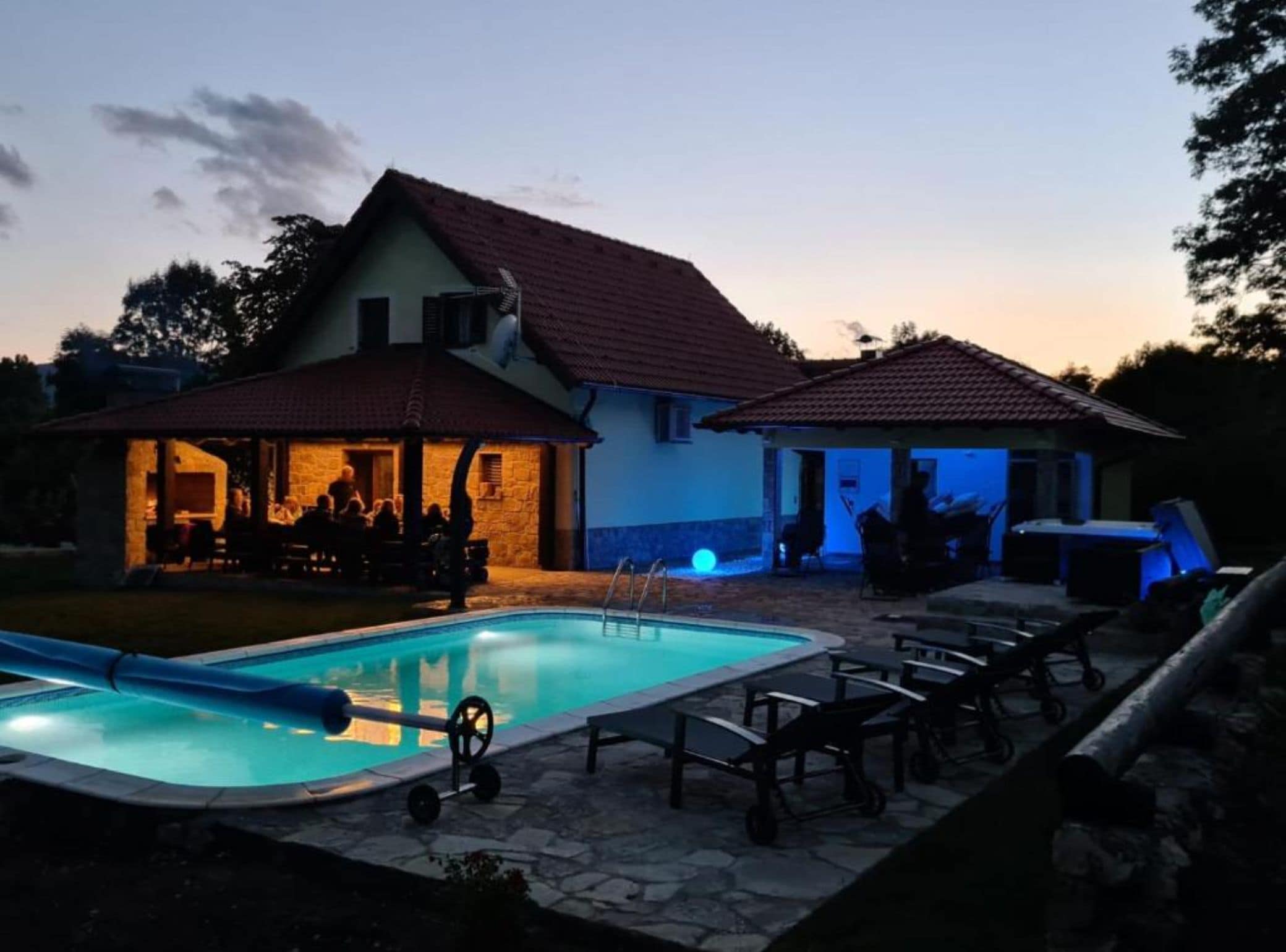 Casa (Three bedroom villa with pool and hot) | Fachada