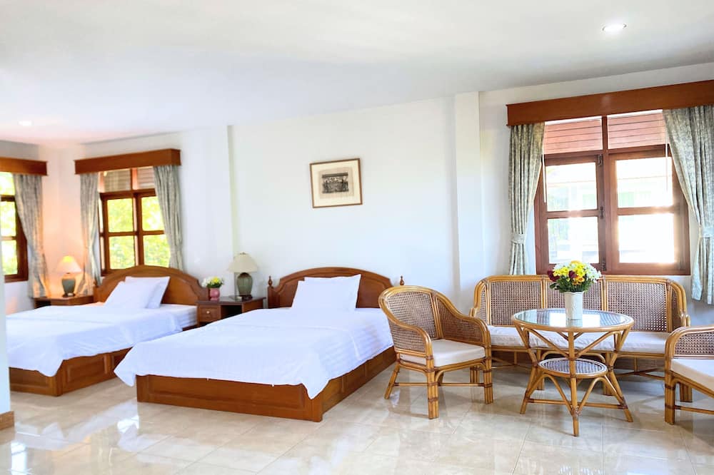 Golden Cupids Hotel