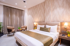 Deluxe Double Room, City View | Iron/ironing board, free WiFi - Miran Hotel & Suites - Mathura Road (Faridabad)