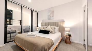 2 bedrooms, iron/ironing board, WiFi, bed sheets