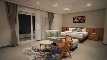 Laptop workspace, free WiFi