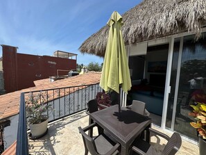 Outdoor dining - Bright and Spacious, and just a short walk to Beach and Restaurants (Bucerías)