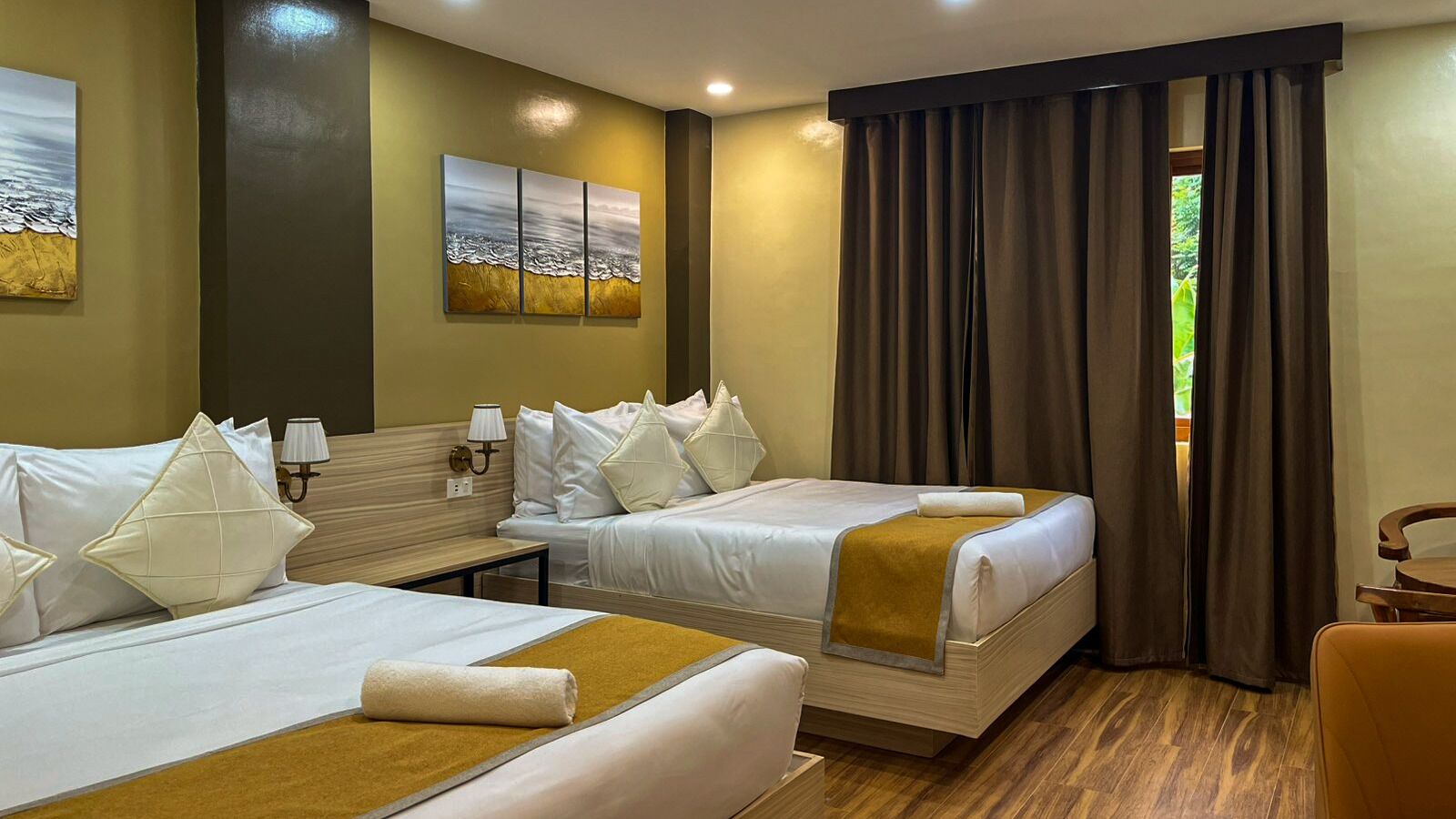 Familiekamer | Een kluis op de kamer, verduisterende gordijnen, gratis wifi