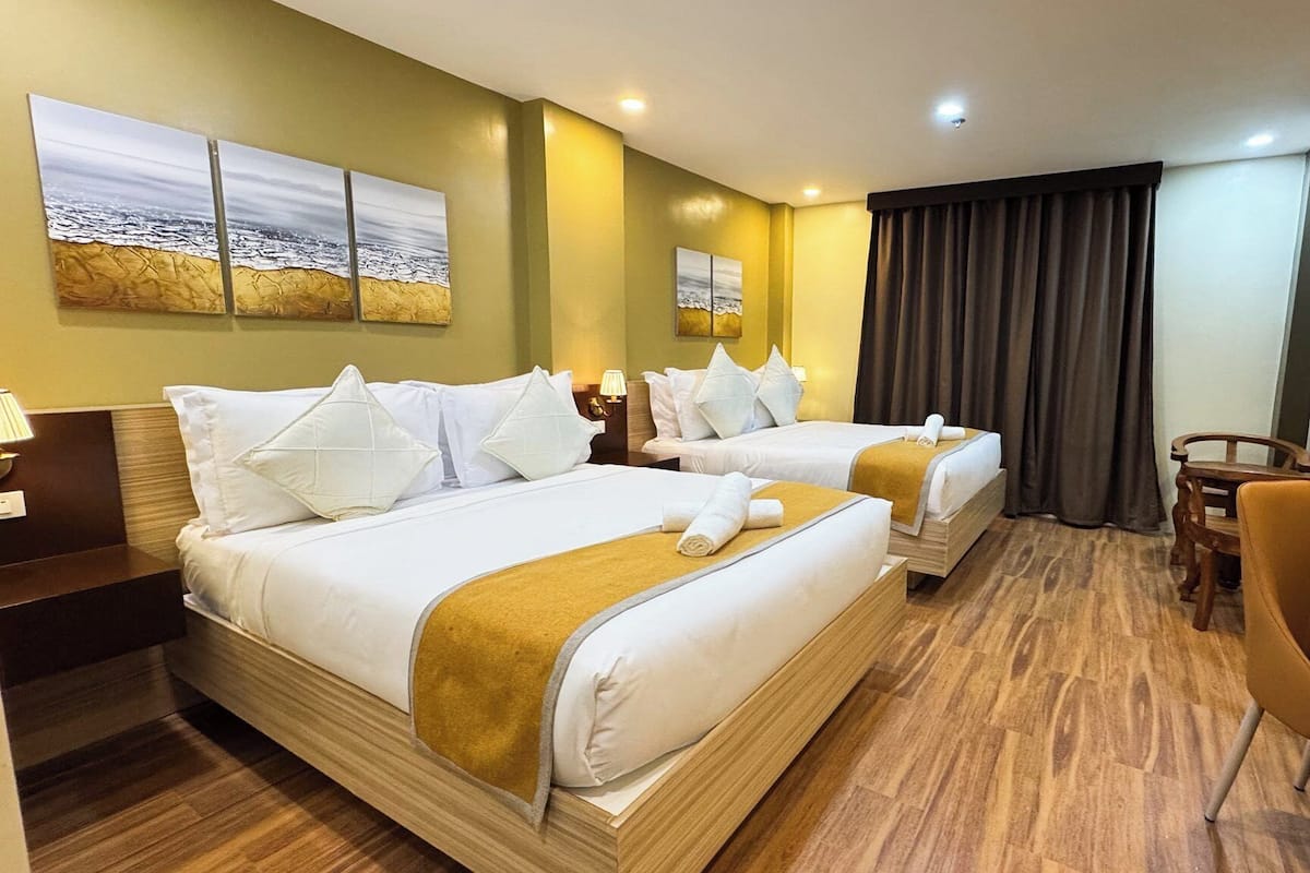 Family Room | Free WiFi