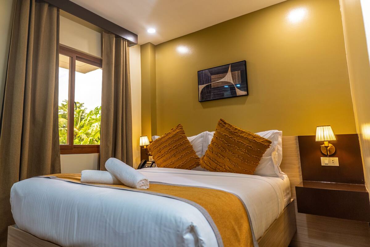 Deluxe Premier Room