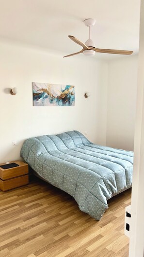 Iron/ironing board, free WiFi, bed sheets - Elegant T2, unobstructed view, 300m from Roland Garros and Bois de Boulogne. (Boulogne-Billancourt)