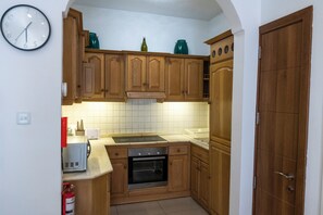 Apartment, 3 Bedrooms, Balcony, City View | Private kitchen - Cosy APT in Sliema- 2 mins walk from sea (Sliema)