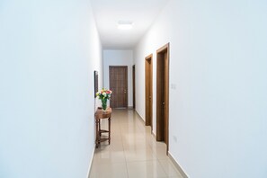 Interior - Cosy APT in Sliema- 2 mins walk from sea (Sliema)