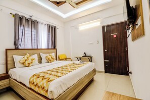 Standard Room | Select Comfort beds, laptop workspace, free WiFi - The Marella Suites (Bengaluru)
