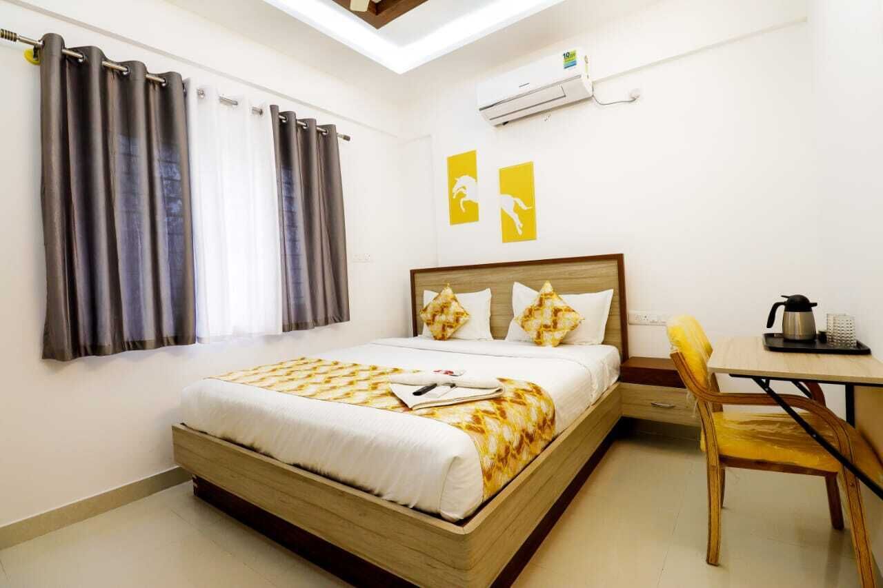 Deluxe Double Room, City View | Free WiFi