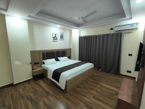 Suite estudio Deluxe | Escritorio y wifi gratis