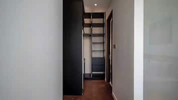 Presidential Suite, 2 Bedrooms, Club Lounge Access, City View | Egyptian cotton sheets, premium bedding, down comforters