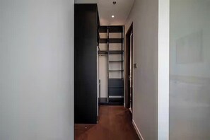 ملاءات من القطن المصري وأغطية فراش متميزة وألحفة محشوة بالريش