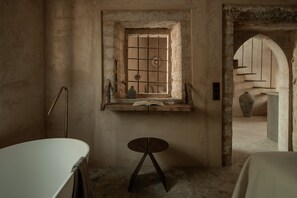 Spa - Drakoni Luxury Suite, an Architectural Hideaway (Epano Elounda)