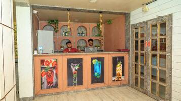 Bar (in der Unterkunft)