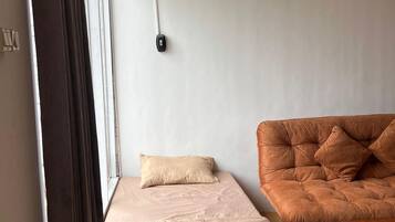 Perhemökki, näköala puutarhaan | Työpöytä, ilmainen Wi-Fi