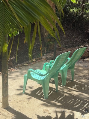 Bungalow Deluxe, vue fleuve | Coffres-forts dans les chambres, rideaux occultants, Wi-Fi gratuit