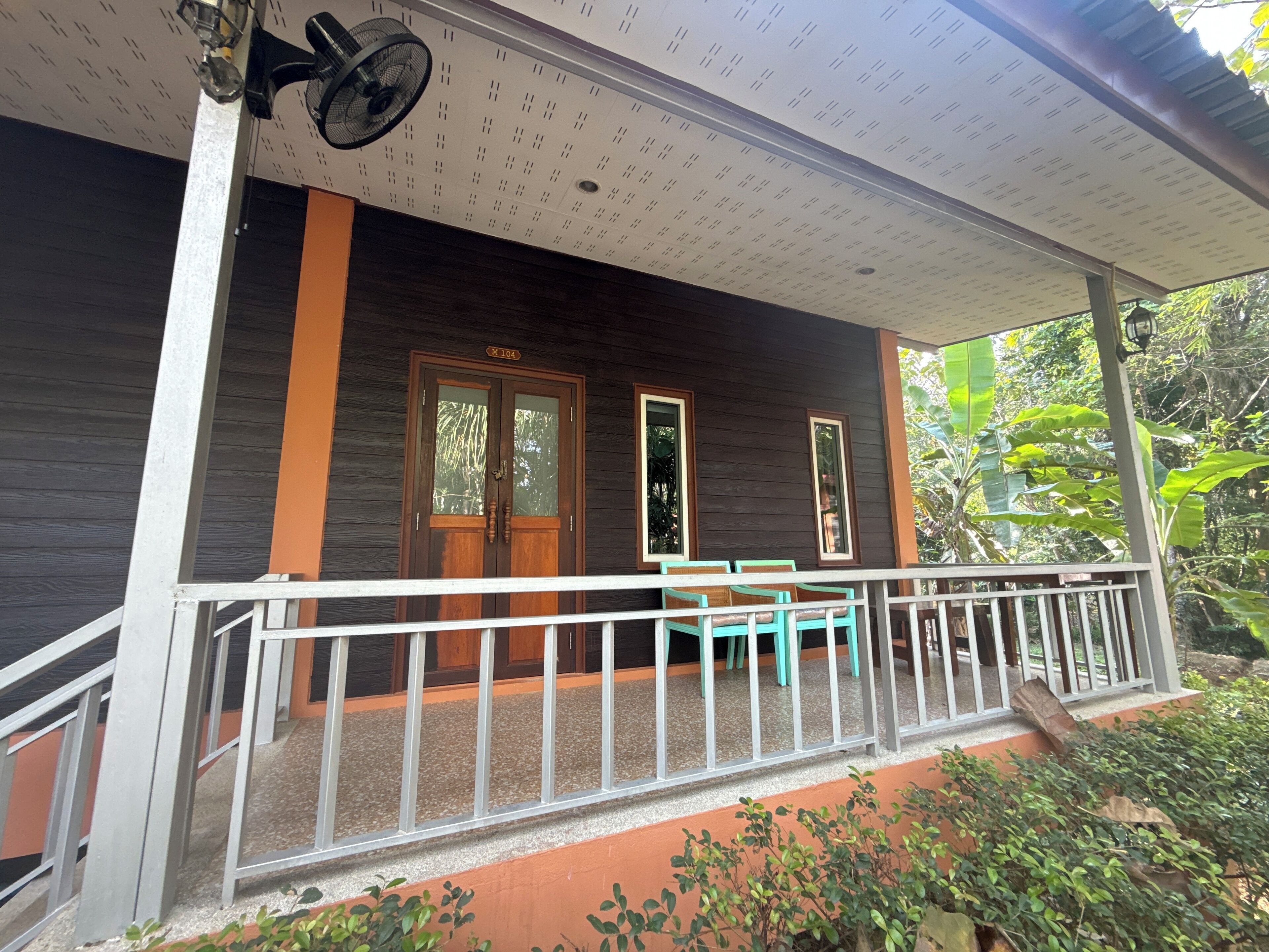 Caja de seguridad en la habitación, cortinas blackout y wifi gratis 