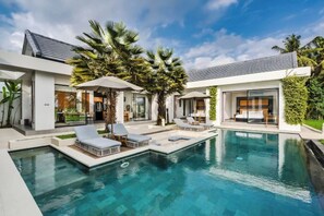 Unclassified image, 4 of 30, button - Villa Lina by BaliSuperHost (Bali)