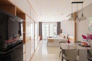 ملاءات من القطن المصري وأغطية فراش متميزة وألحفة محشوة بالريش