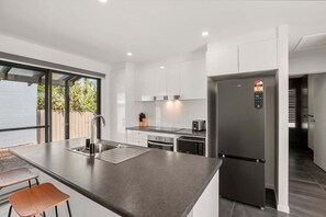 Private kitchen - Pet Friendly Golden Beach Escape (Sunshine Coast)