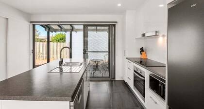 Pet Friendly Golden Beach Escape