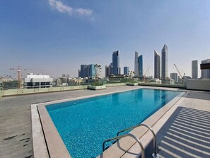 Pool - Premium 2 Bed Close to DIFC & WTC | Prime Location (Al Satwa)