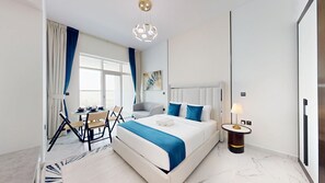 Iron/ironing board, WiFi, bed sheets - Upscale Studio | Pool & Gym | Near Miracle Garden (Arjan)