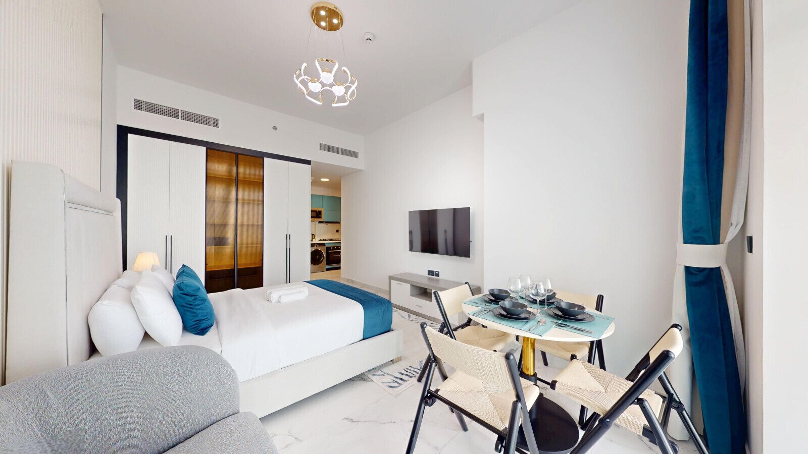 Bügeleisen/Bügelbrett, WLAN, Bettwäsche