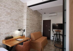 Living area - Emily in Athens - Central design awarded flat b/n Syntagma & Monastiraki (Athina)