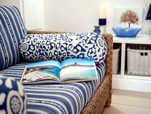 Interior - Cosy apartment for 4 guests with pool, A/C, TV and patio (Viddalba)