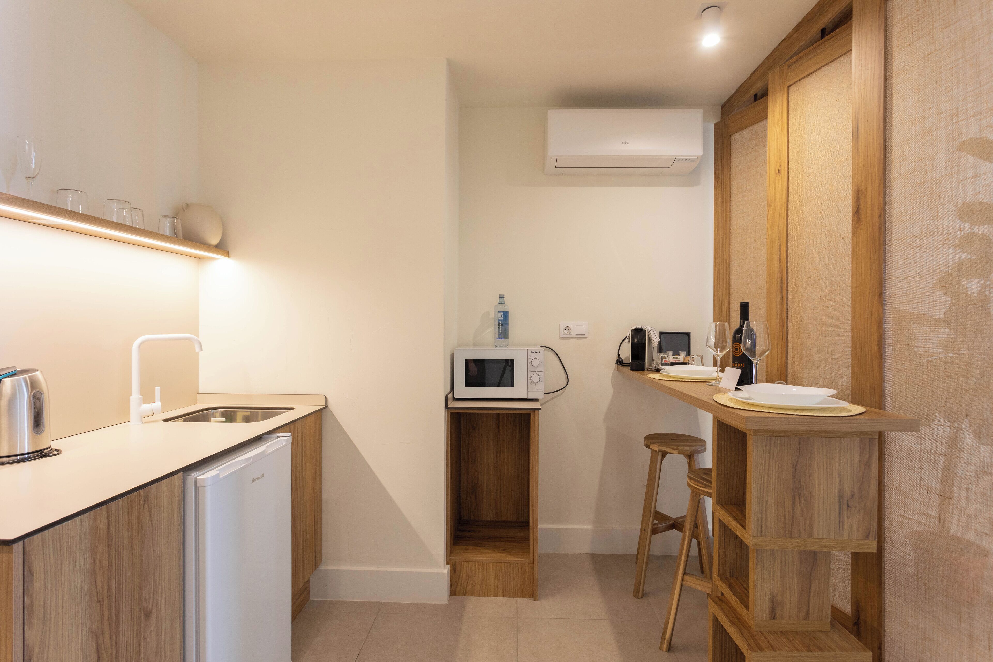 Superior vierpersoonskamer | Een kluis op de kamer, gratis wifi