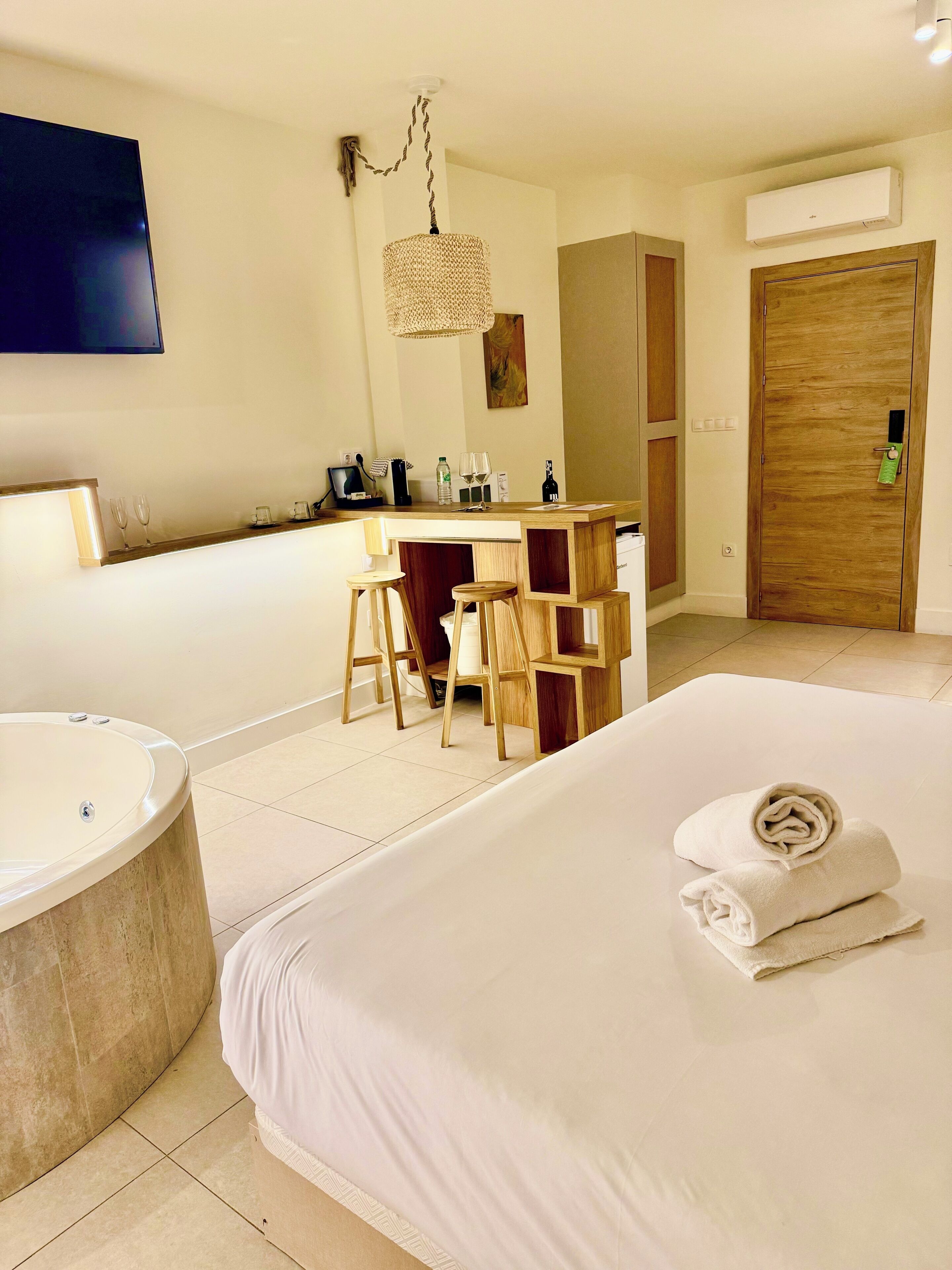 Coffres-forts dans les chambres, Wi-Fi gratuit