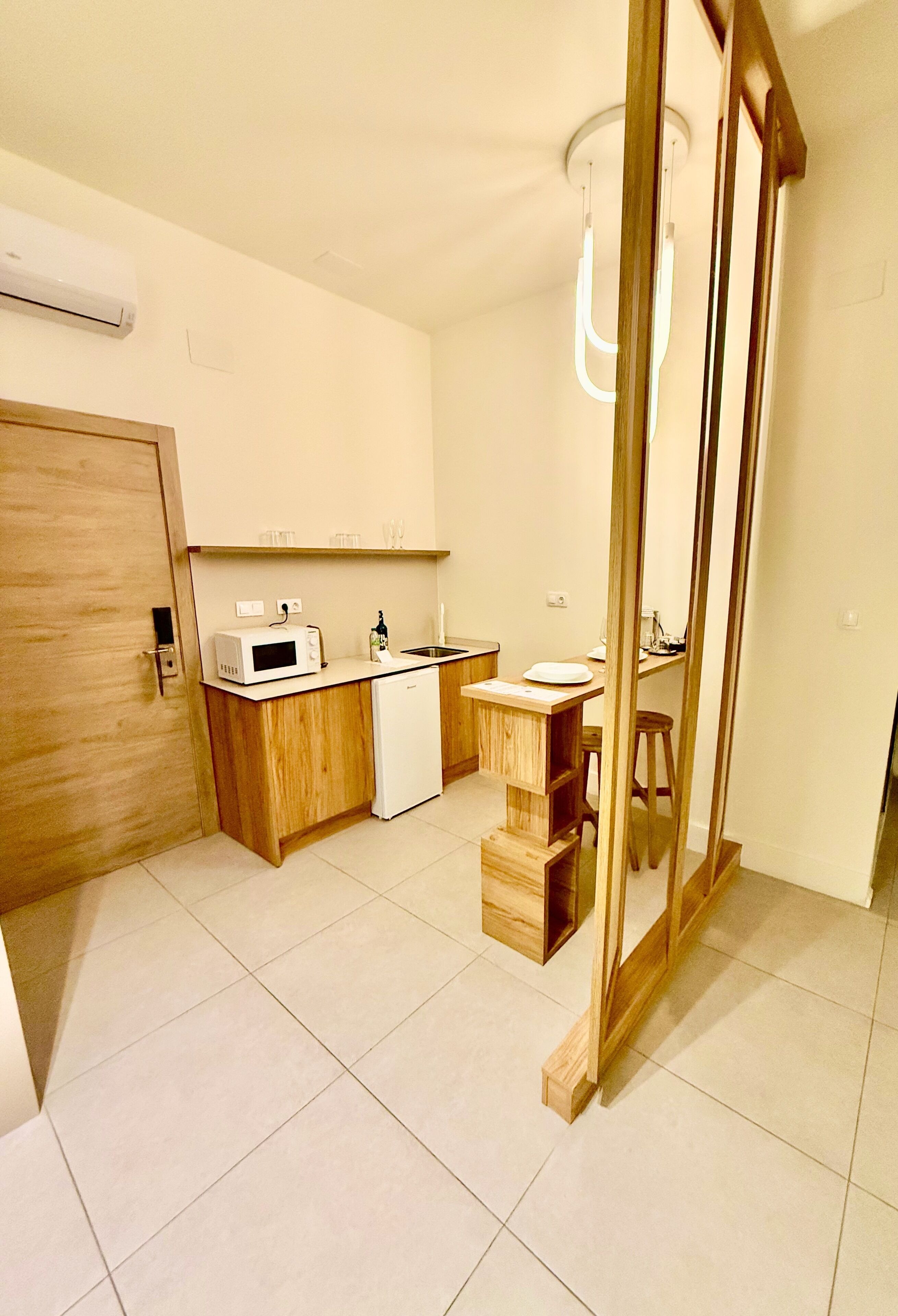 Comfort tweepersoonskamer | Een kluis op de kamer, gratis wifi