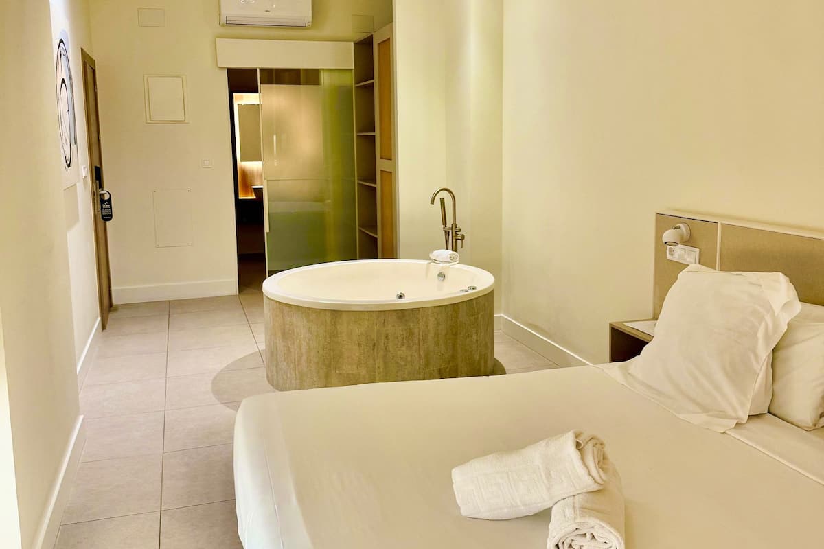 Coffres-forts dans les chambres, Wi-Fi gratuit