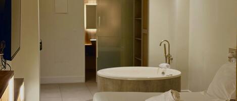 Comfort Double Room | In-room safe, free WiFi