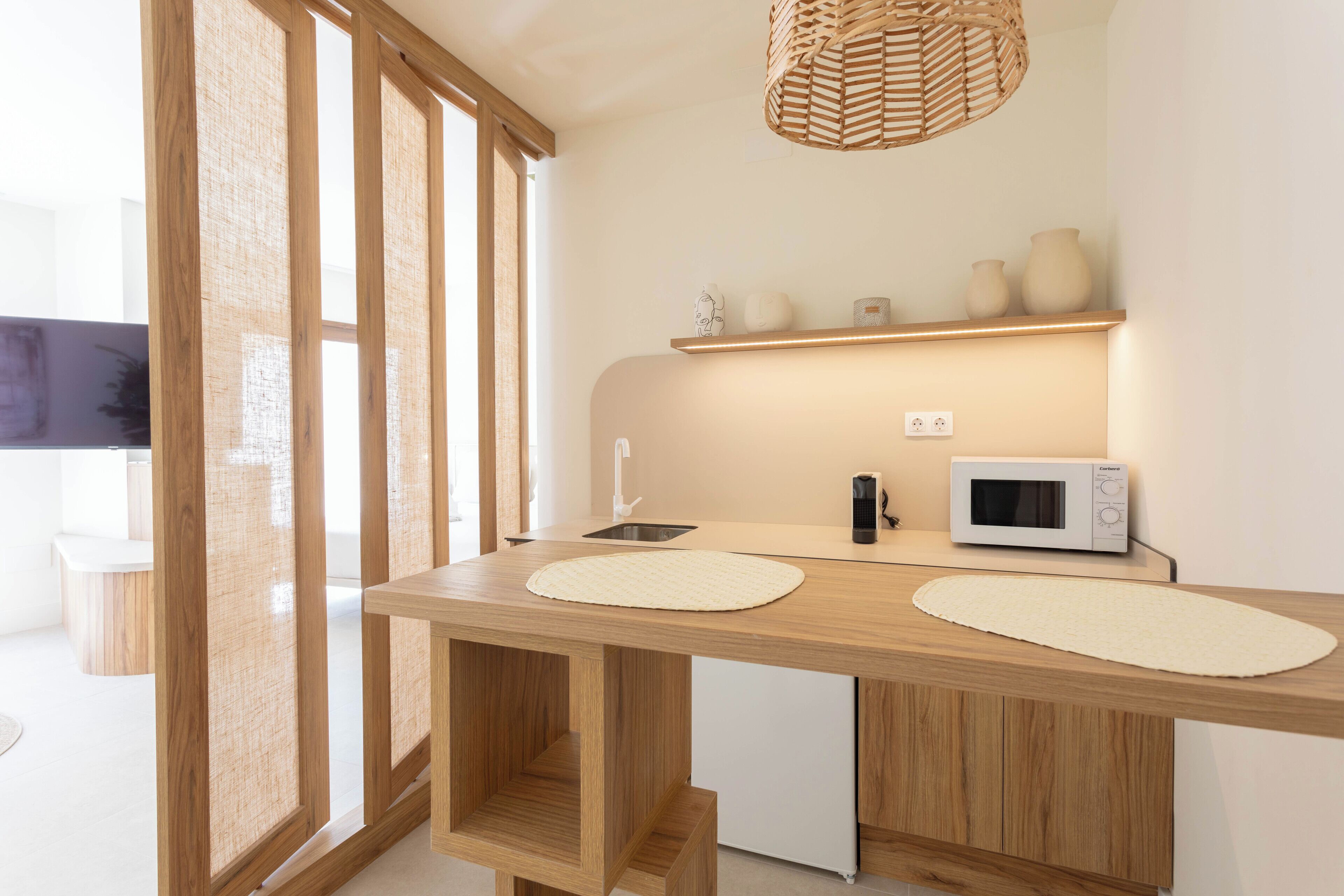 Habitación cuádruple estándar, patio | Caja fuerte y wifi gratis