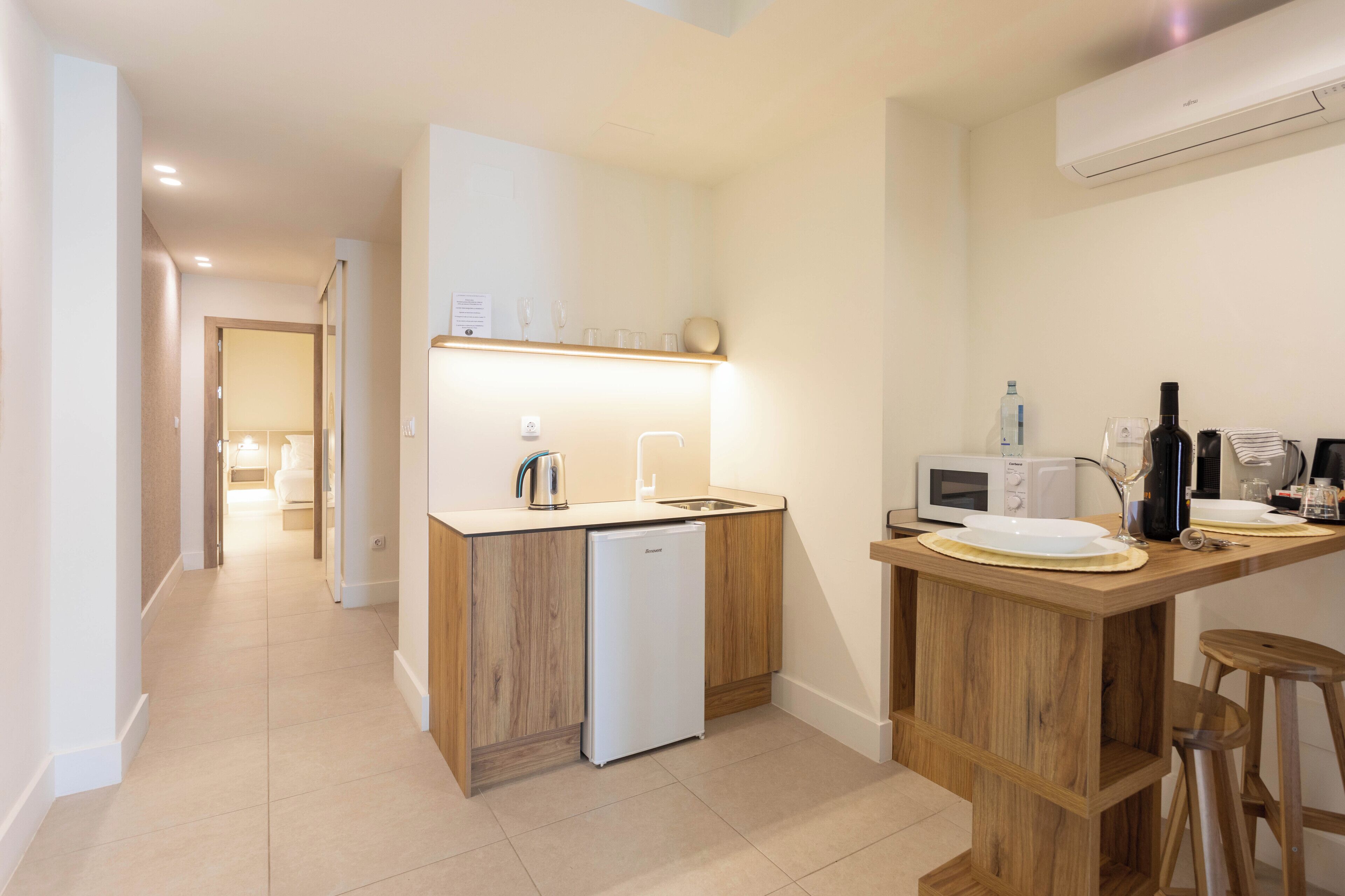 Quarto quádruplo superior | Cofres nos quartos, Wi-Fi de cortesia