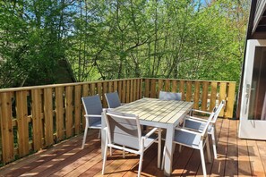 Outdoor dining - Comfortable Family Chalet in Durbuy (Durbuy)