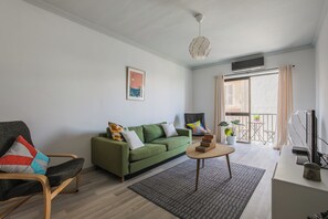 Apartment, 3 Bedrooms, Kitchen | Ruang tamu