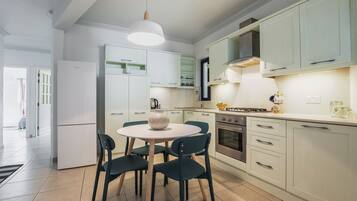 Apartamento, 3 habitaciones, cocina | Comedor