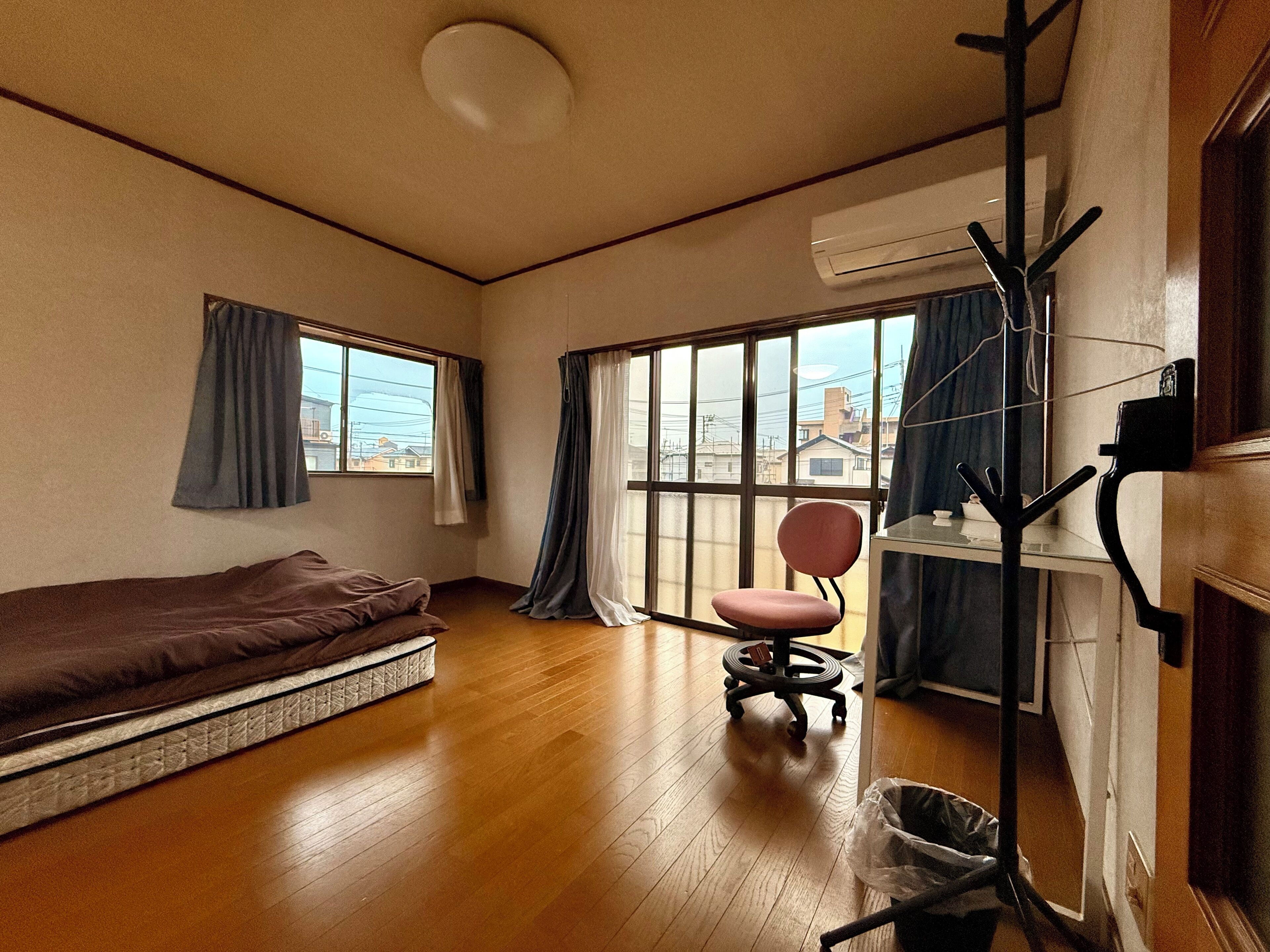 مكتب وواي فاي مجانًا