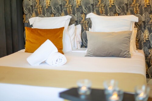 Reina Victoria La Plaza