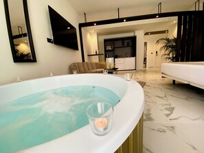 In-room safe, free WiFi - Reina Victoria La Plaza (Alicante)