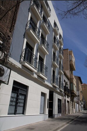 Front of property - Reina Victoria La Plaza (Alicante)