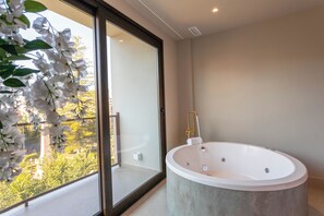 Kamar Double Deluks, pemandangan kota | Brankas dan Wi-Fi gratis